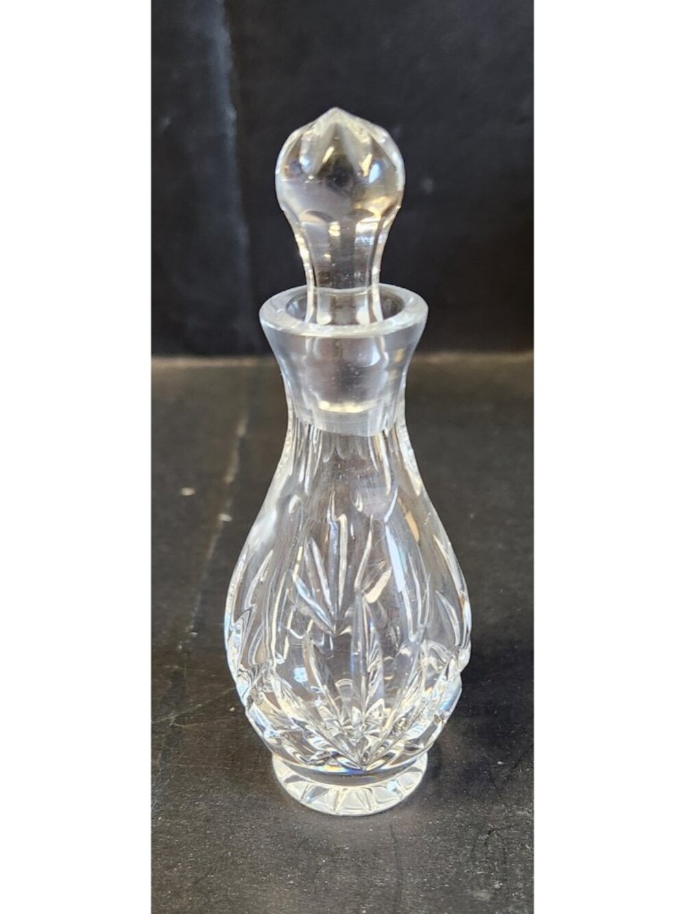 Vintage Cut Glass Crystal Perfume Bottle with Stopper Decorative Collectible